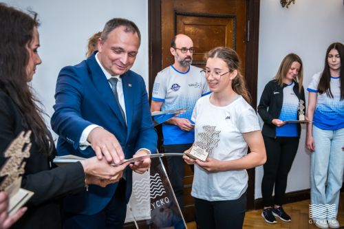 Nagrody Burmistrza w dziedzinie SPORTU_15 maja 2023 r. | gizycko.pl/ Fotografia Tomasz Karolski